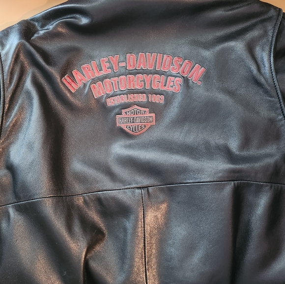 Beautiful Leather Harley Davidson Riding jacket XL - Picture 1 of 4